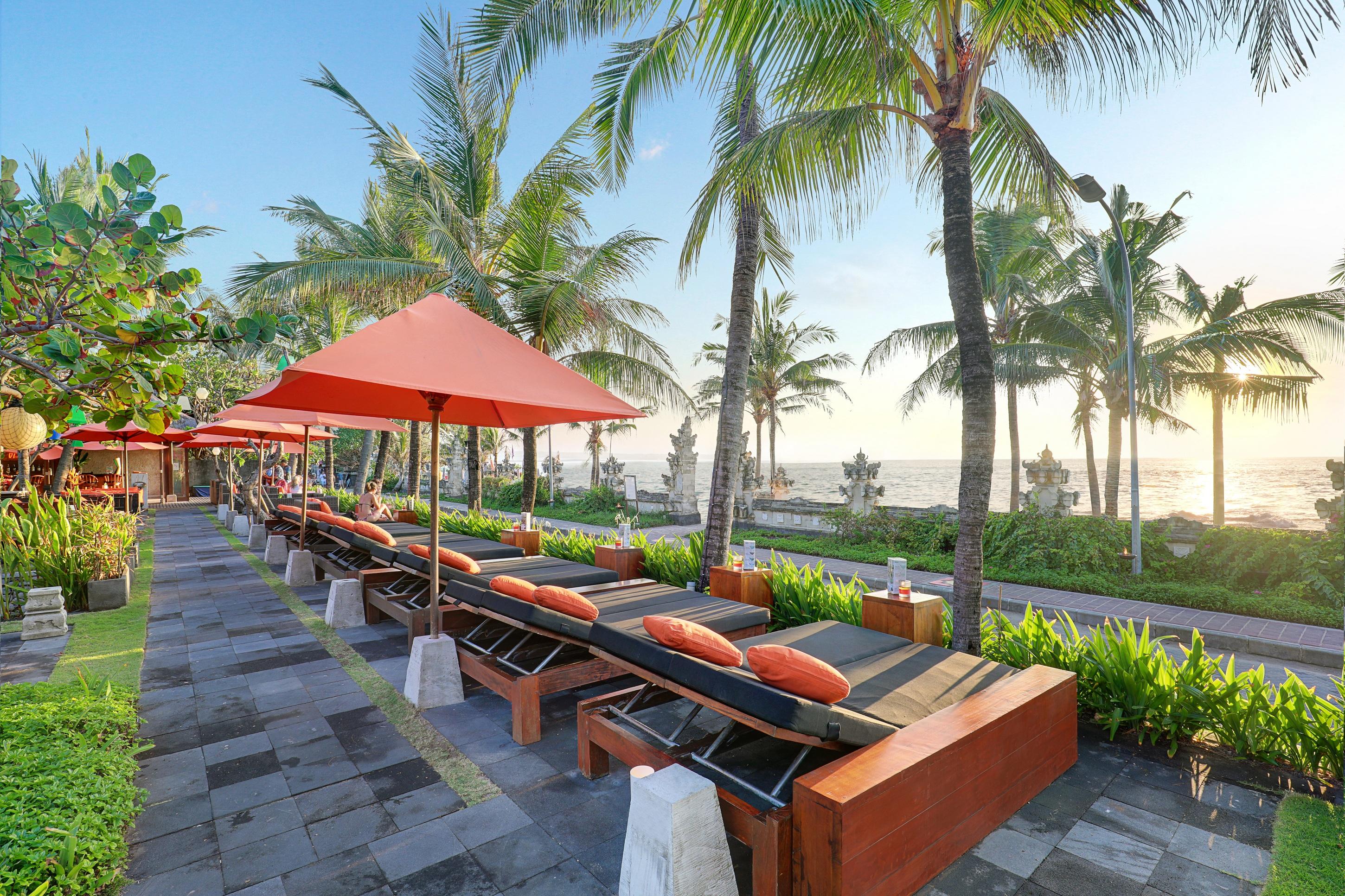 Legian Beach Hotel Eksteriør billede